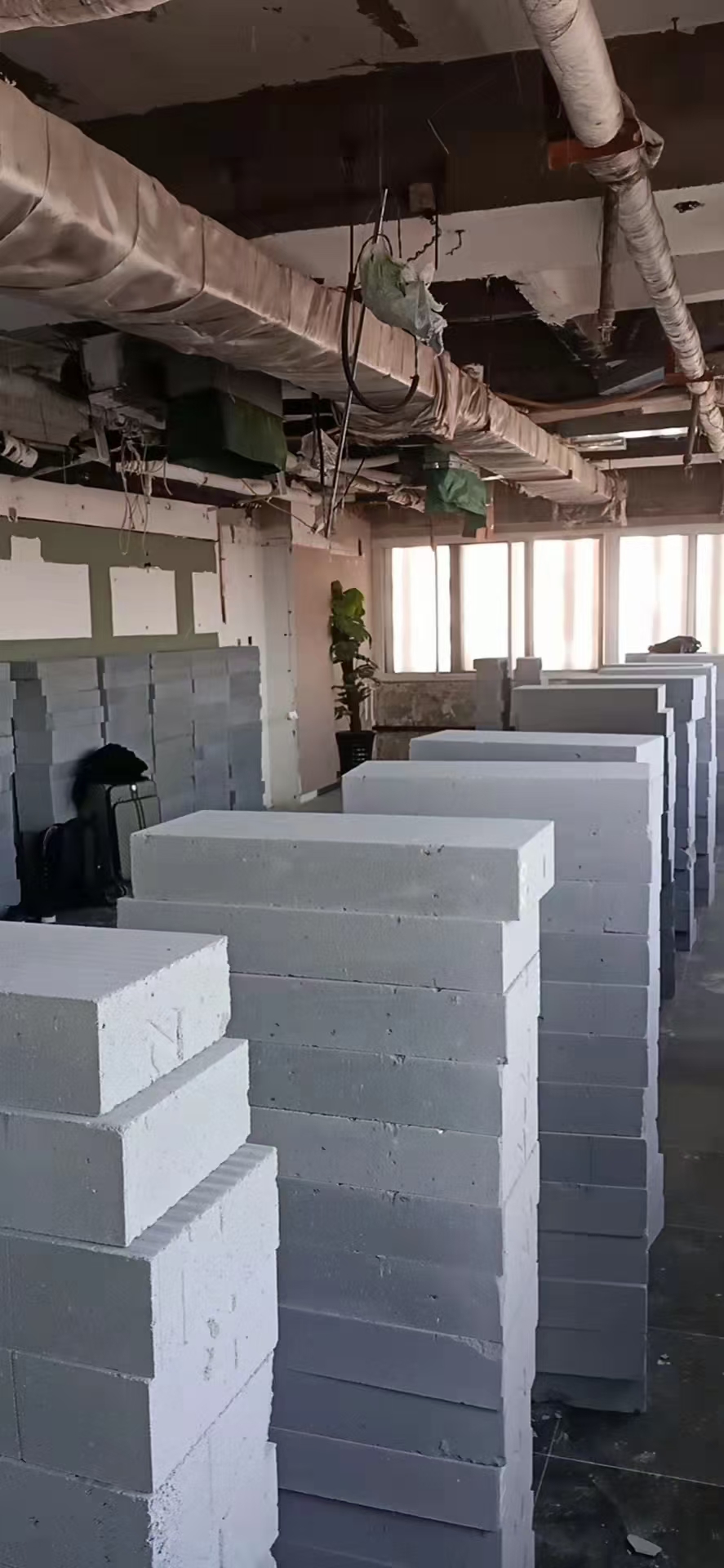 轻质砖隔墙用于办公室隔断